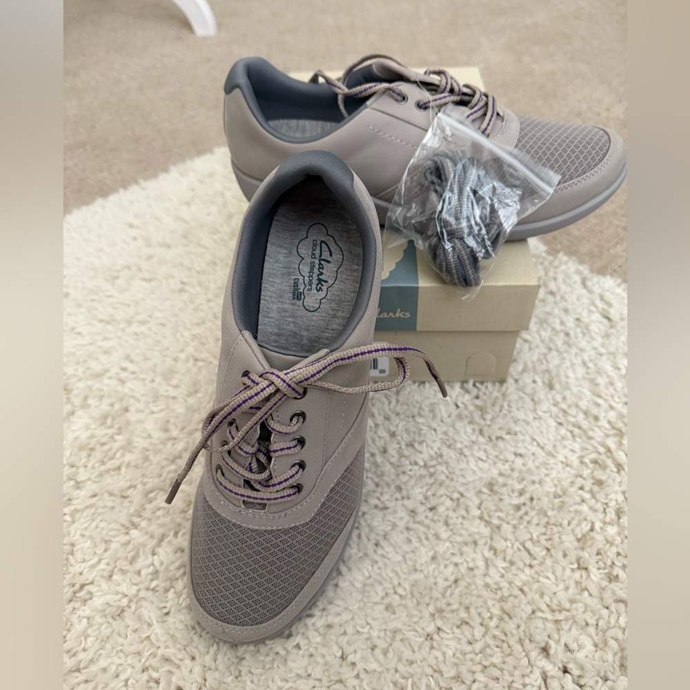 NWT Clarks Cloudsteppers